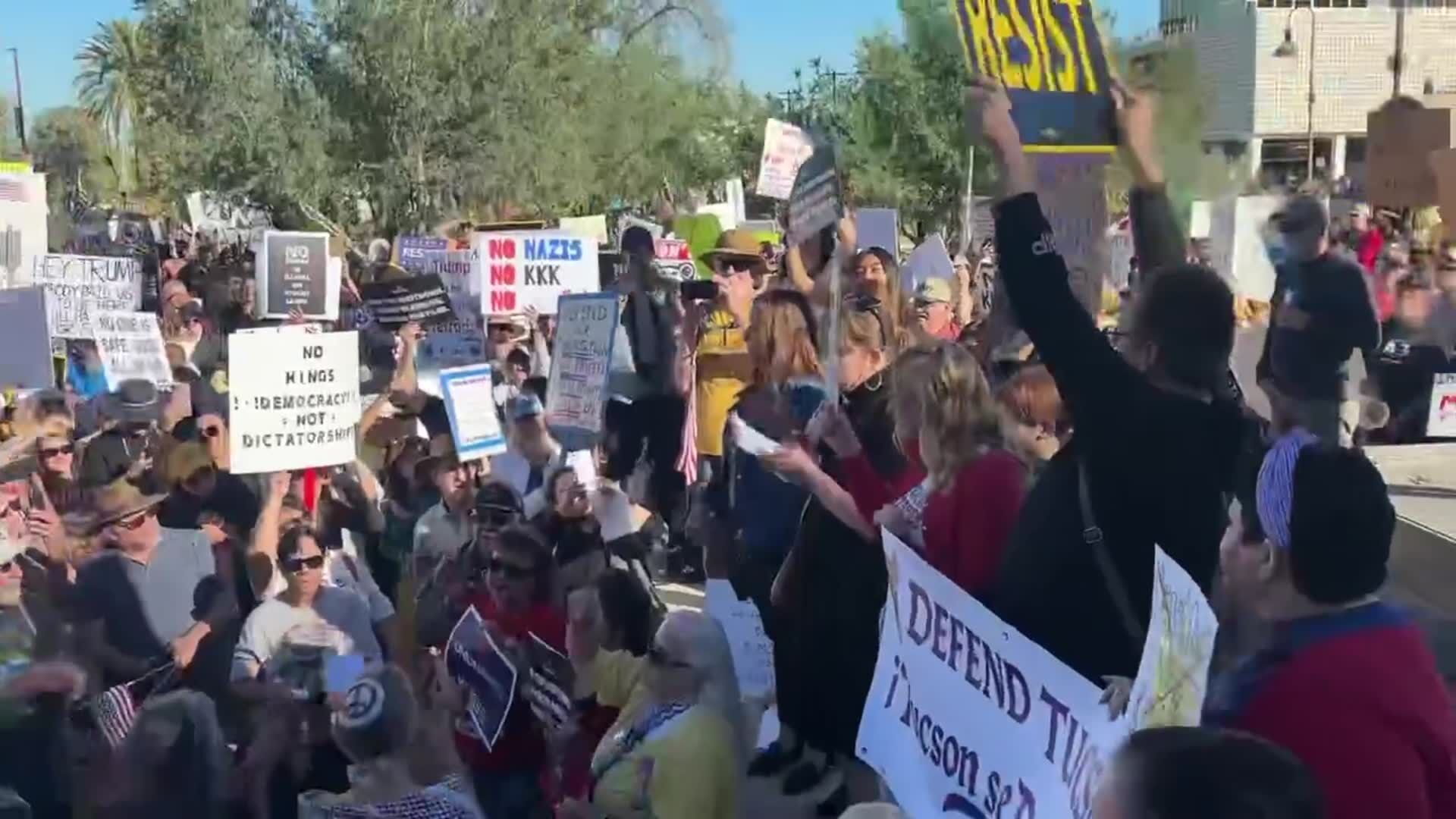 Adelita Grijalva greets protestors as they chant swear her in at the No Kings protest in downtown Tucson, Saturday, Oct. 18, 2025. Video by Grace Trejo, ÃÛÌÒÓ°ÏñAV.